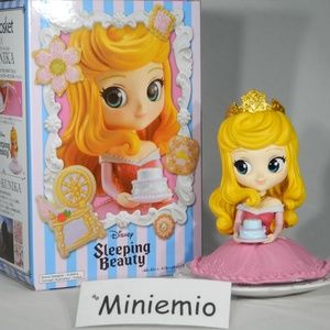 Disney Q Posket Sugirly Aurora Figure